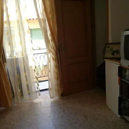 Sotto L'arco *