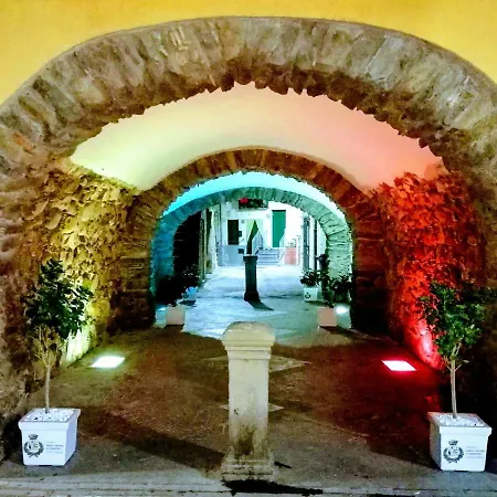 Sotto L'arco Holiday home