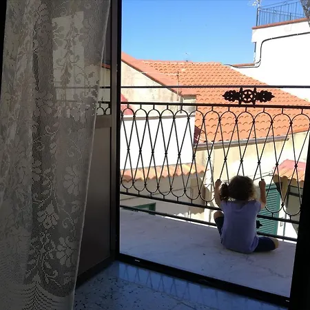 بيت للعطل Sotto L'arco سانتو ستيفانو دي كاماسترا