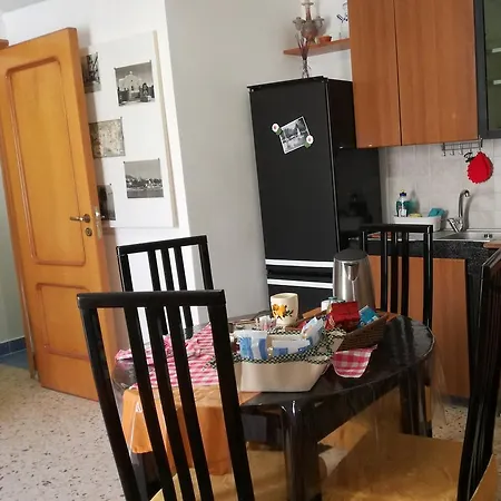 Sotto L'arco * سانتو ستيفانو دي كاماسترا